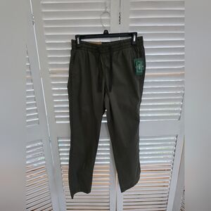 L.L. Bean Chino Pullon Ankle Pants Size 4 Regular